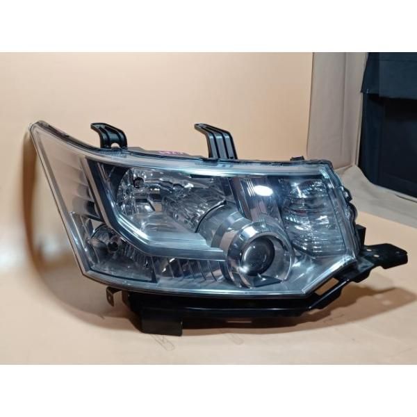 コーティング済 デリカD5 CV1W 右ヘッドランプ・ヘッドライト D パワー