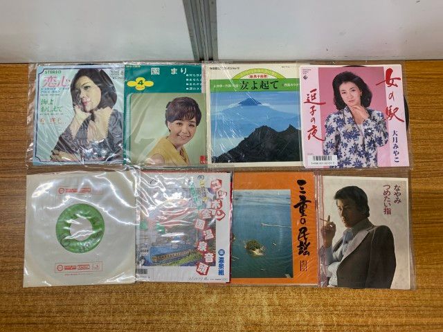 △01)【1点限り!】演歌・歌謡曲などのEPレコード まとめ売り約125点