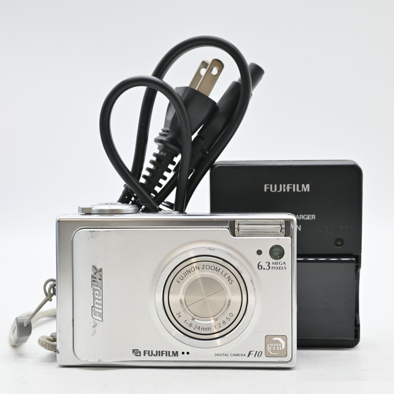 FUJIFILM FinePix F10 デジタルカメラ　オールドカメラ Amazon | FUJIFILM デジタルカメラ FinePix(ファインピックス) F10 FX