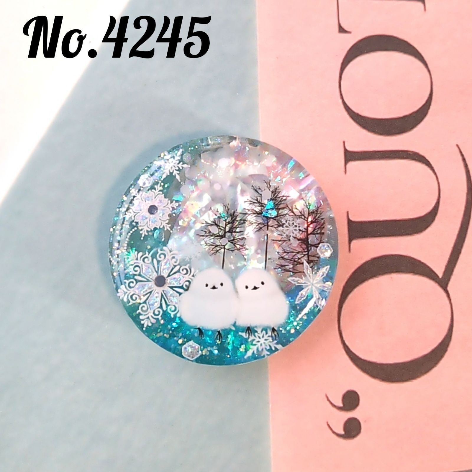 新作☆レジンヘアゴム　冬の妖精　雪明かり No.4245 冬の木々と雪の妖精シマエナガ レジンヘアゴム - メルカリ