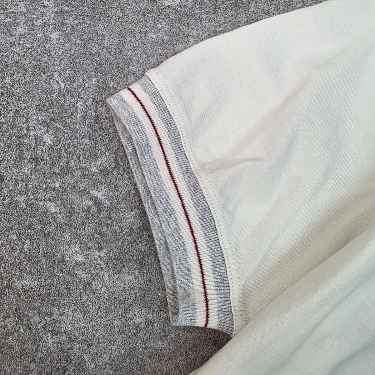 BRUNELLO CUCINELLI /ブルネロクチネリ　コットン半袖カットソー Brunello Cucinelli ブルネロクチネリ Vネック リブ切り替え コットン