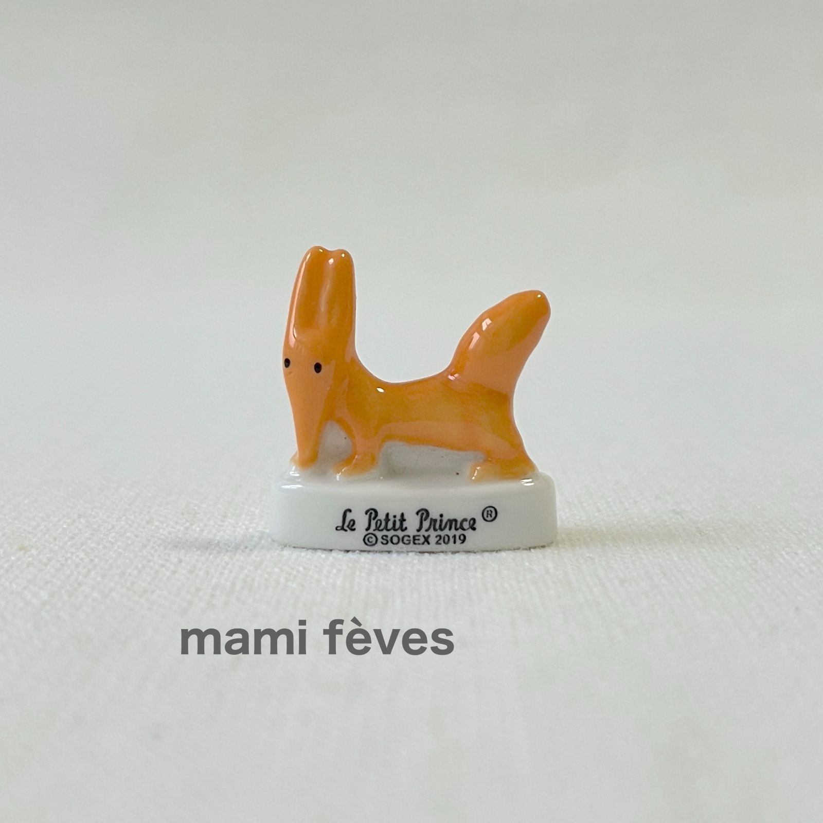 フェーヴ きつね③ 2019年 フランス フェーブ ミニチュア陶器 - メルカリ