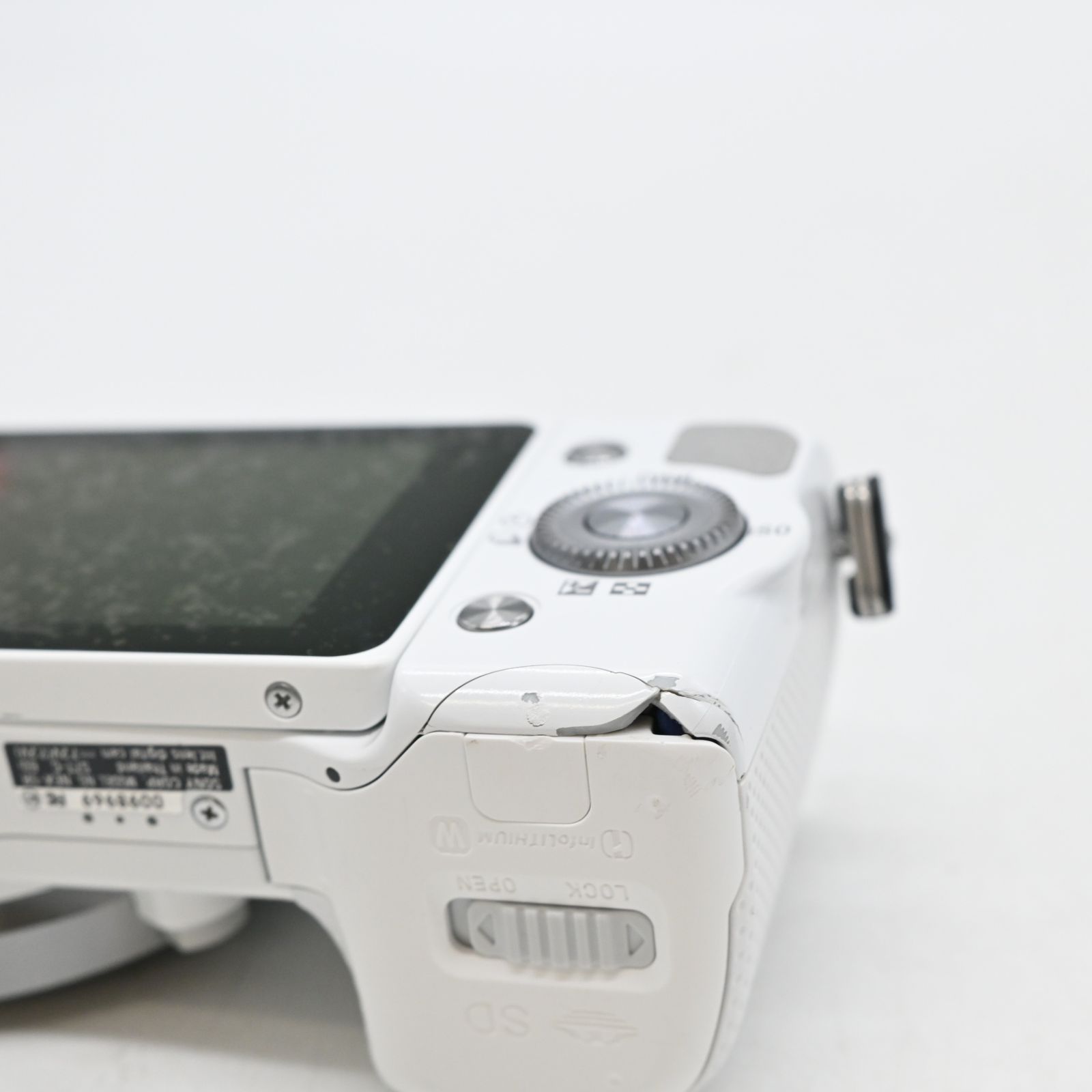 難有品】SONY ミラーレス一眼 α NEX-5R ボディ ホワイト - メルカリ