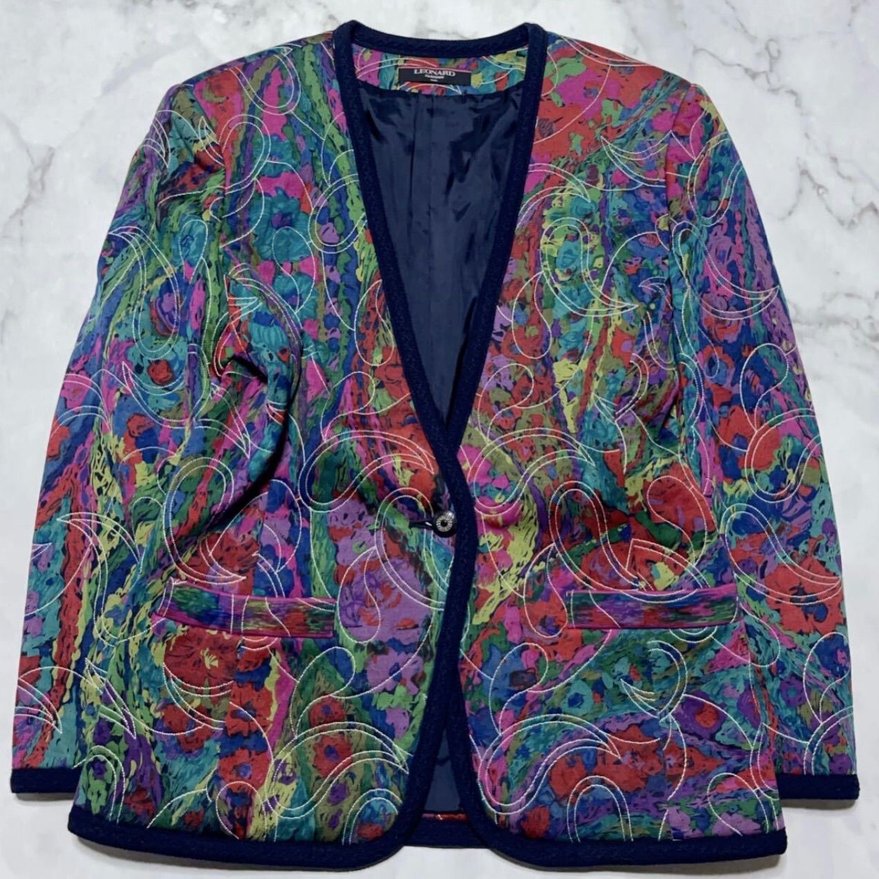 しいな♤美品♡レオナールペイズリー柄 テーラードジャケット しいな♤美品♡レオナールペイズリー柄 テーラードジャケット