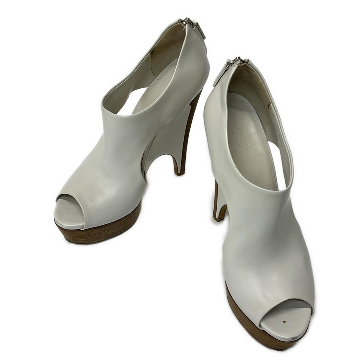 GUCCI(グッチ) パンプス 38 レディース - 234867 白 ウェッジソール