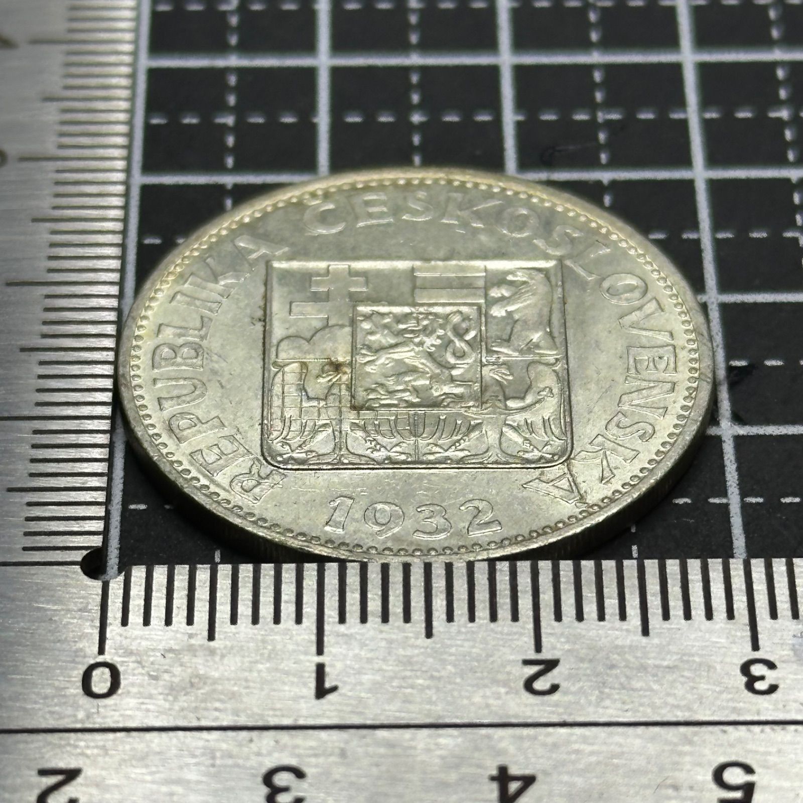 戦間期銀貨】1932年 チェコスロバキア 10コルナ 0.500銀 約10g 労働者