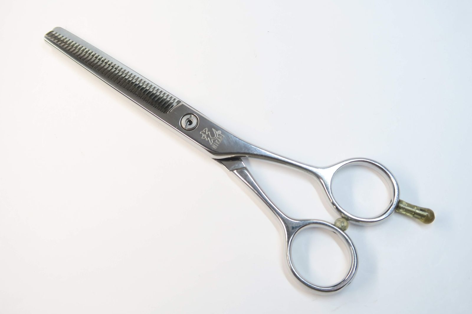 Cランク【光シザー HIKARI ヒカリ】 T-37 セニング 美容師・理容師 5.7