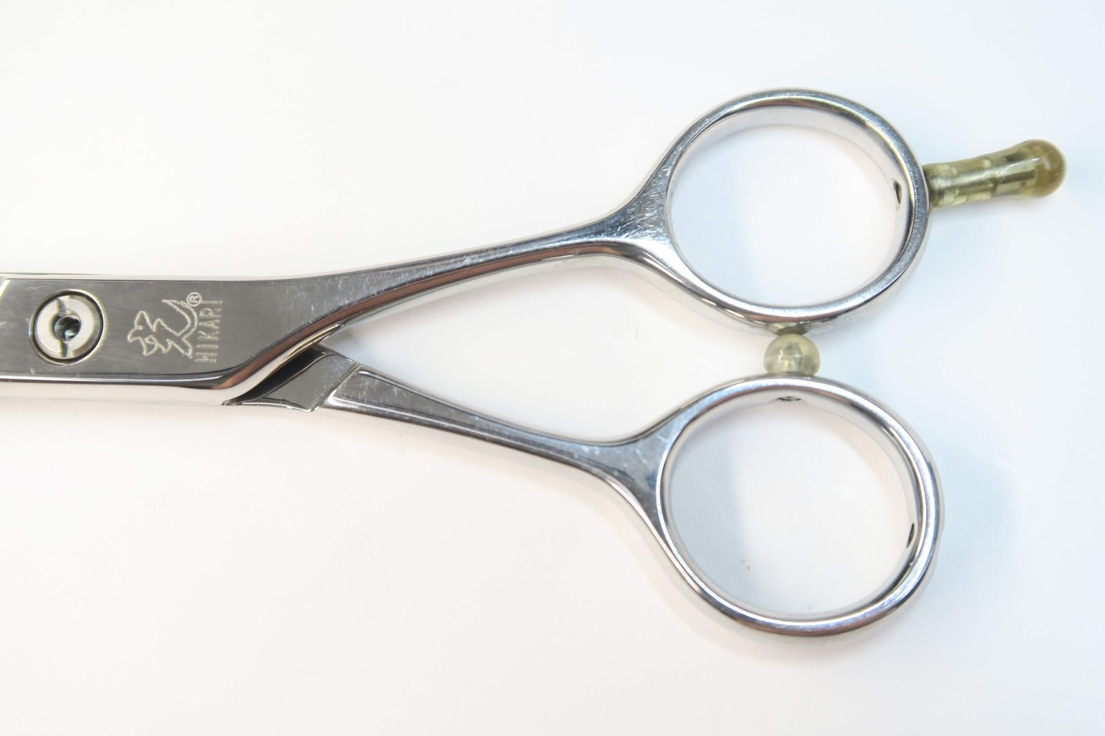 Cランク【光シザー HIKARI ヒカリ】 T-37 セニング 美容師・理容師 5.7