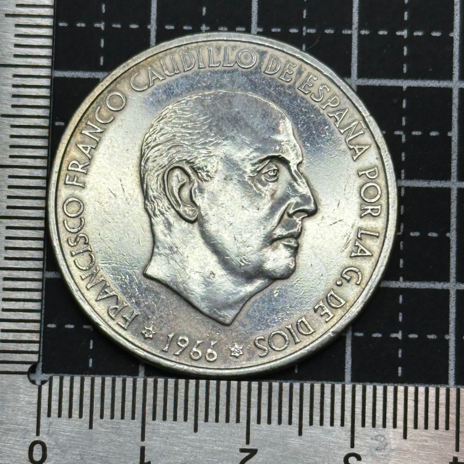 銀貨】1966年（＊74）スペイン 100ペセタス銀貨／フランコ総統肖像・盾