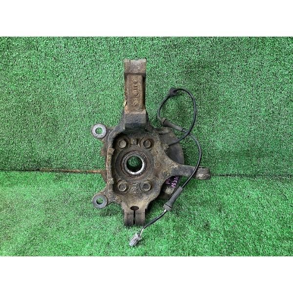 セレナ NC25 右フロントナックルハブ 20S 4WD 40014-CY000 KH3