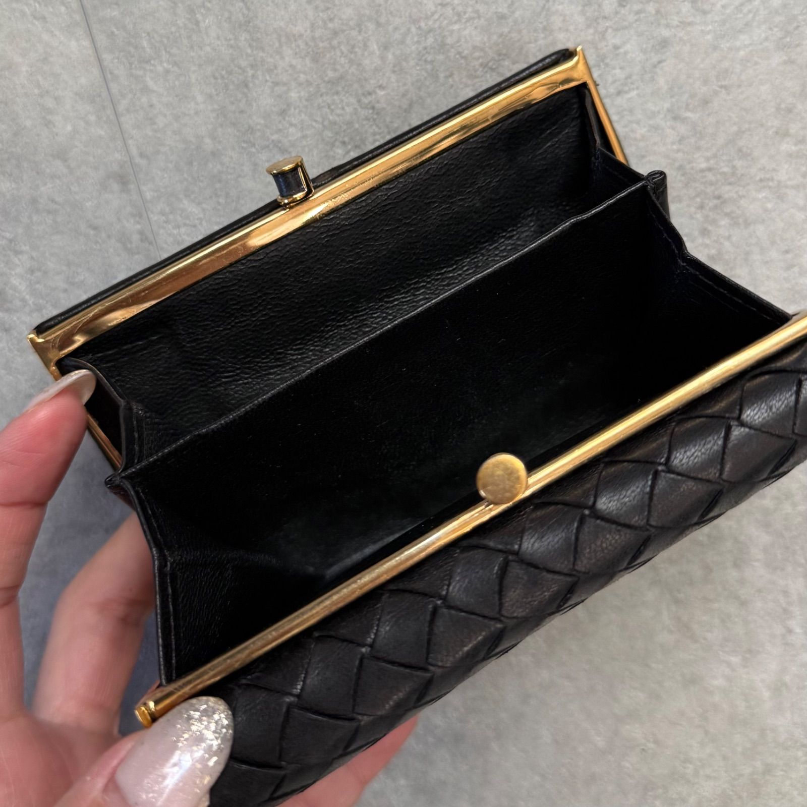 BOTTEGA VENETA ボッテガヴェネタ がま口 イントレチャート 三つ折り 