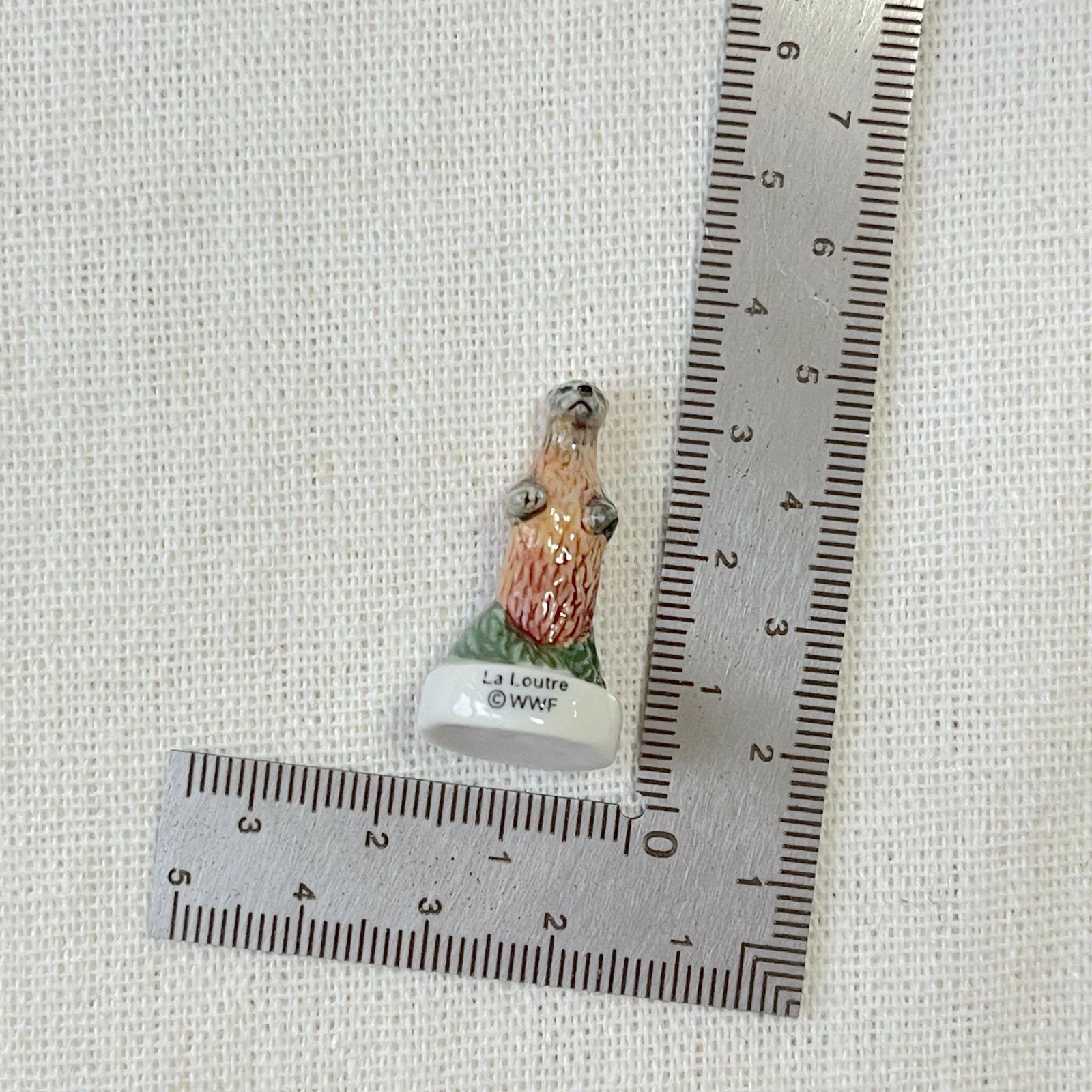 フェーヴ カワウソ WWF フランス フェーブ ミニチュア陶器 - メルカリ
