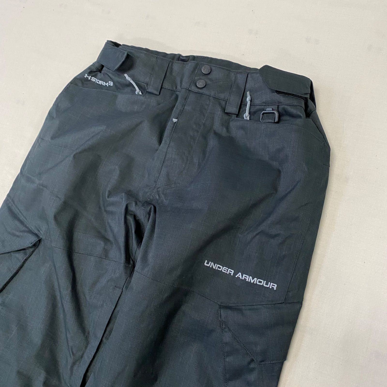 UNDER ARMOUR サイズSM スノーウェア長ズボン 黒 スキー スノボ UNDER ARMOUR サイズSM スノーウェア長ズボン 黒 スキー スノボ UNDER