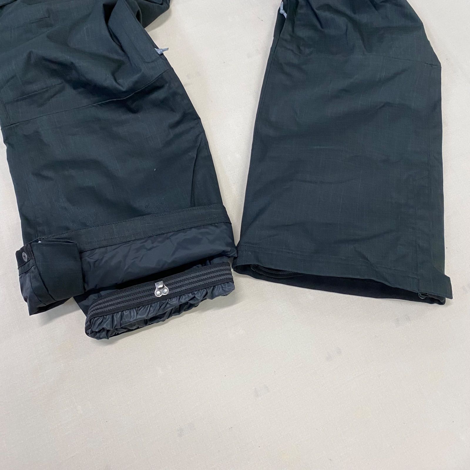 UNDER ARMOUR アンダーアーマー スノーウェアパンツ スノーボード 黒 UNDER ARMOUR アンダーアーマー スノボウェア スノーウェア スキー