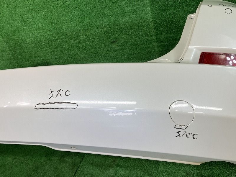 車 フィットシャトル GG8 リアバンパー・リヤバンパー 15X Lパッケージ 