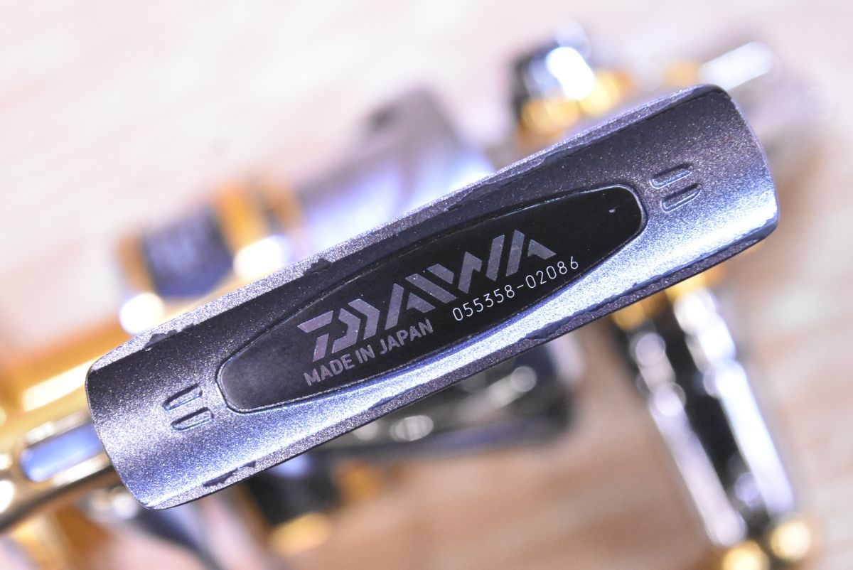 ダイワ 12 トーナメント ISO 3000SHLBD スピニングリール DAIWA