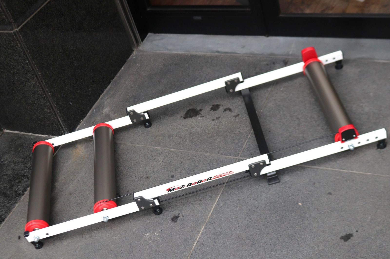 ミノウラ MINOURA ３本ローラー　モッズローラー MOZ（中古） ミノウラ MINOURA モッズローラー MOZ-ROLLER 3本ローラー ローラー台