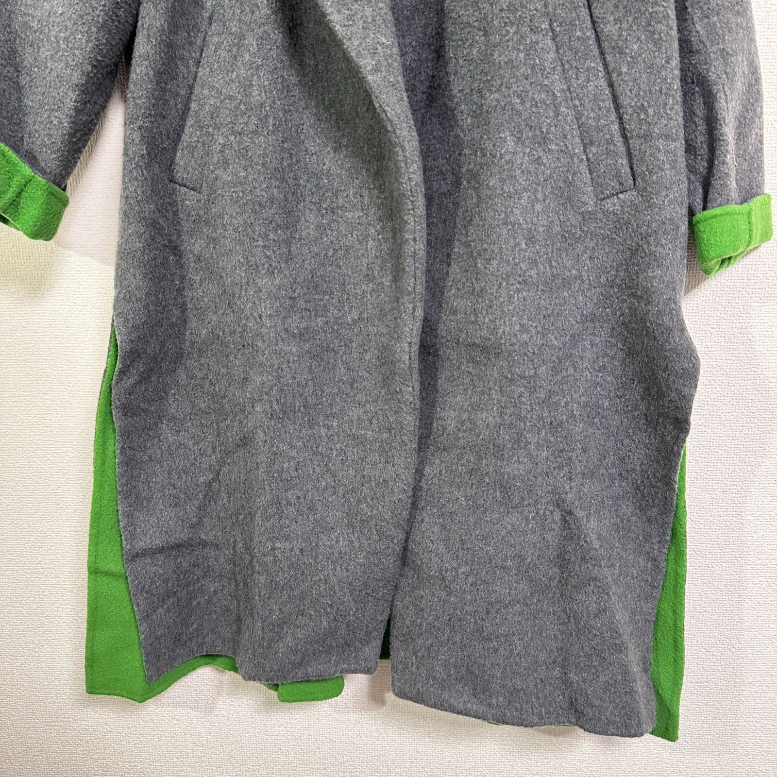 美品♡ENFOLD ダブルビーバースリットオーバーオールコート グレーグリーンM ENFOLD ダブルビーバースリットオーバーコート オーバーサイズ サイド