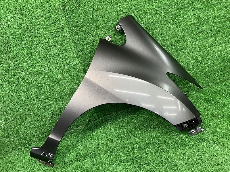 フリード GB3 右フロントフェンダー GH 7人 60211-SYY-J00ZZ NH737M