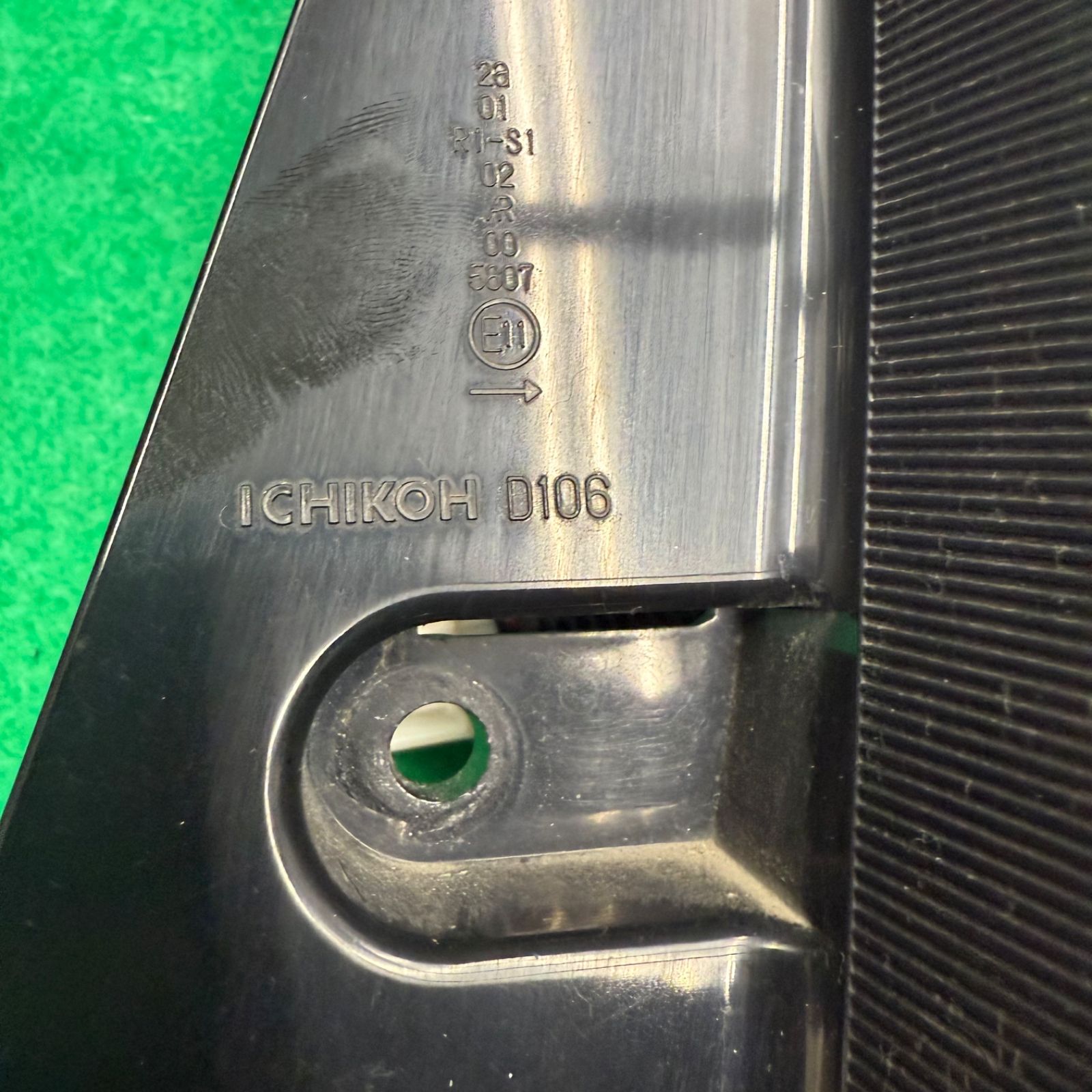 JF1 NBOXカスタム 右テールランプ イチコーD106 (78421) JF1 NBOXカスタム 右テールランプ イチコーD106 (78421) N BOX