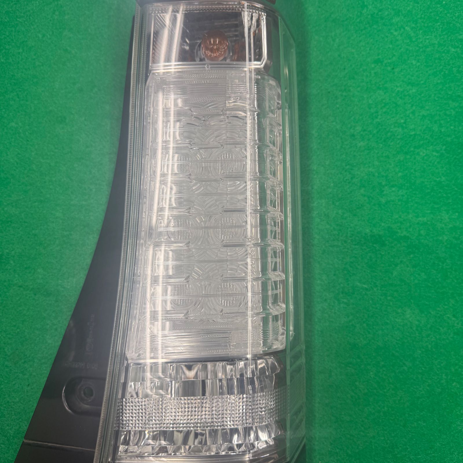 JF1 NBOXカスタム 右テールランプ イチコーD106 (78421) JF1 NBOXカスタム 右テールランプ イチコーD106 (78421) N BOX