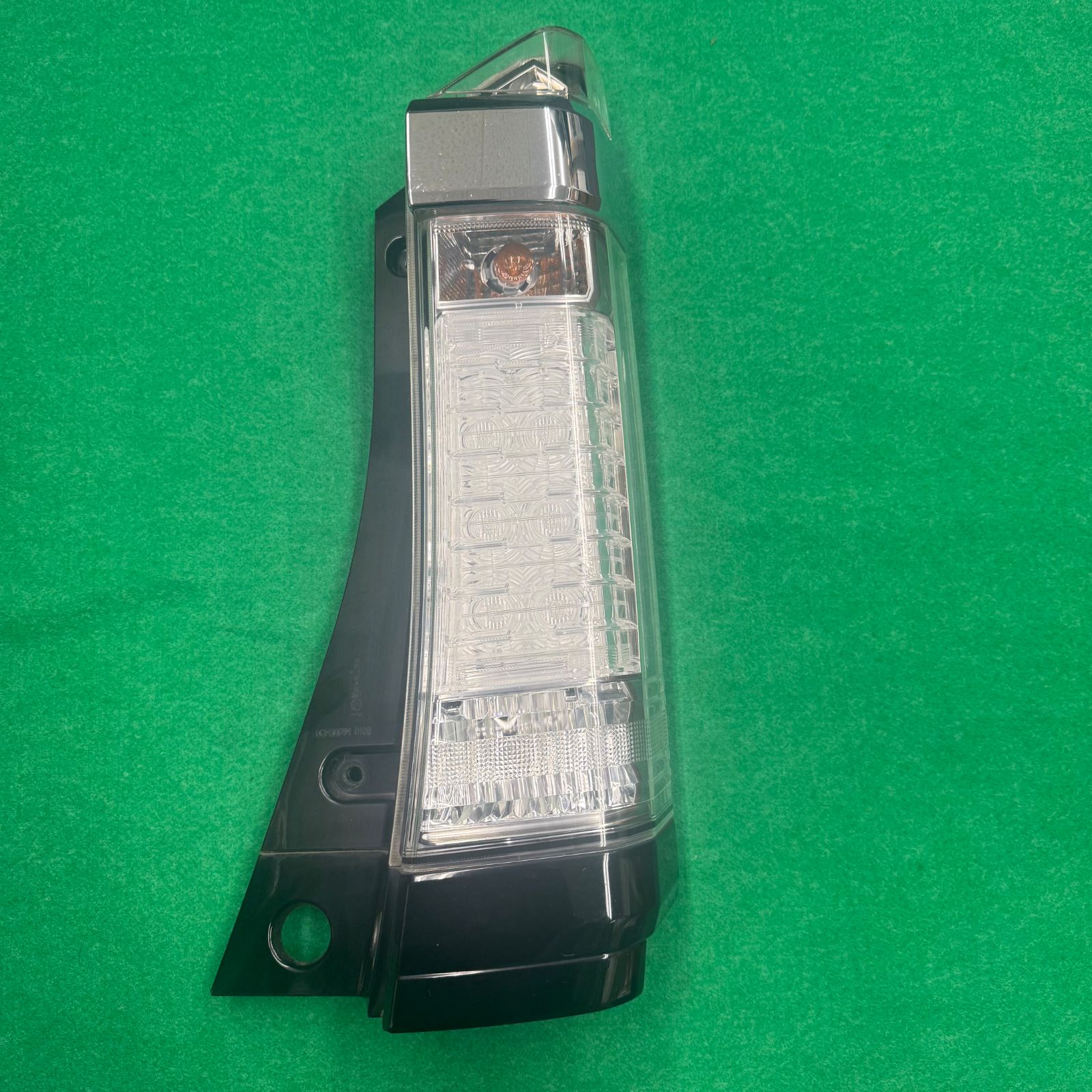 JF1 NBOXカスタム 右テールランプ イチコーD106 (78421) JF1 NBOXカスタム 右テールランプ イチコーD106 (78421) N BOX