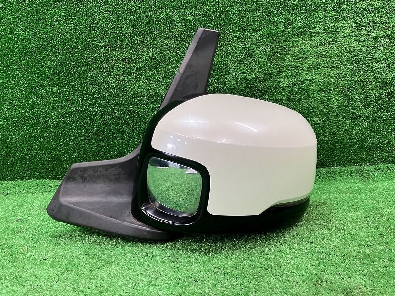 N-BOX JF4 右サイドミラー・ドアミラー G L ホンダセンシング 4WD M74 76208-TTA-J11 NH875P N-BOX JF4 左サイドミラー・ドアミラー G L ホンダセンシング 4WD M74