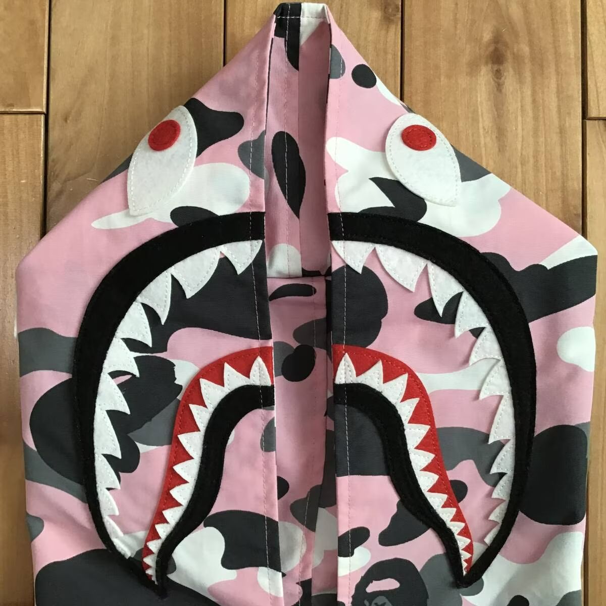 A Bathing Ape ピンク迷彩 シャークフード M A BATHING APE ピンクカモフラージュ シャークパーカー M - メルカリ