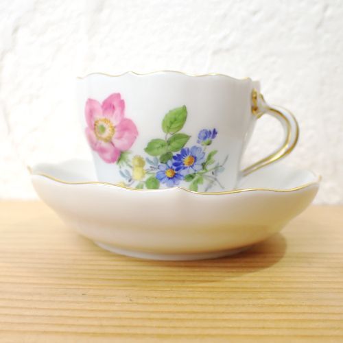 マイセン Meissen ベーシックフラワー 三つ花 モカ カップ＆ソーサー
