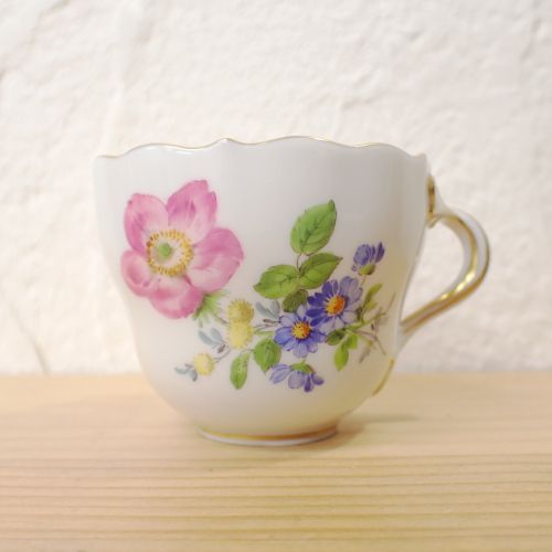 マイセン Meissen ベーシックフラワー 三つ花 モカ カップ＆ソーサー 