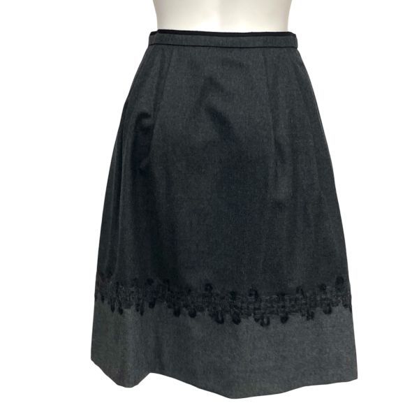 ◇ 美品 フォクシー Foxey アルペジオ スカート 膝丈 刺繍 フレア