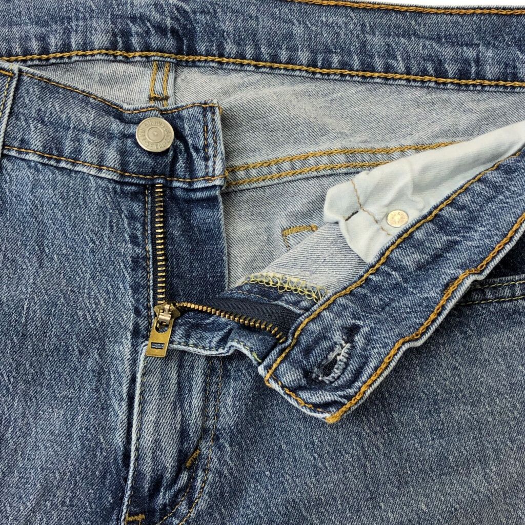 Levi's リーバイス 559 デニムパンツ インディゴブルー(メンズ W32 L30)中古 古着 X1458 Levi's リーバイス 559 デニムパンツ インディゴブルー(メンズ W32 L30