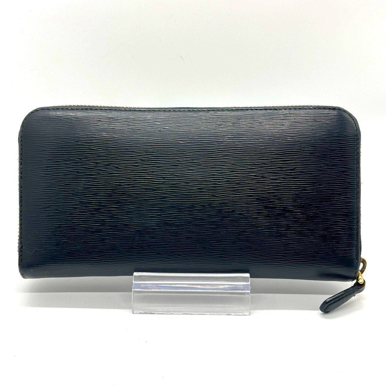 端正に宿る大人の品】 PRADA プラダ 長財布 ラウンドジップ 8カード