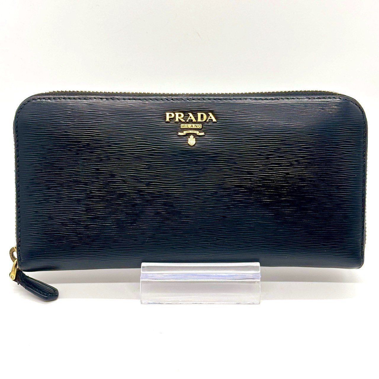 ケイコ　　美品　PRADA ブラック レザー ゴールドジッパー長財布 ケイコ 美品 PRADA ブラック レザー ゴールドジッパー長財布