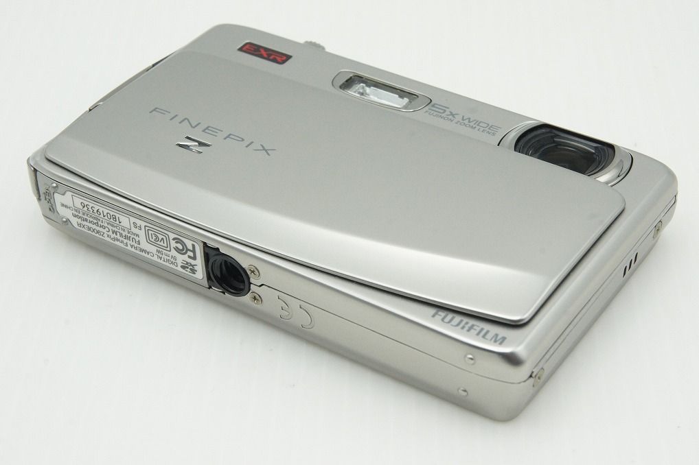 FUJIFILM FINEPIX Z900EXR デジタルカメラ シルバー Amazon | FUJIFILM デジタルカメラ FinePix Z900 EXR シルバー FX