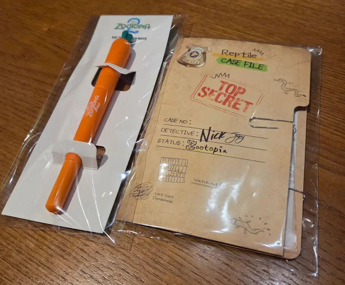ズートピア2 オリジナル ペン + ZPD 事件ファイル セット - メルカリ