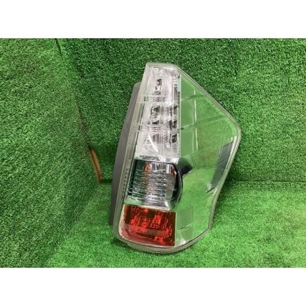 プリウスα トヨタ テールランプ ZVW41W アルファ プリウス 右 LED