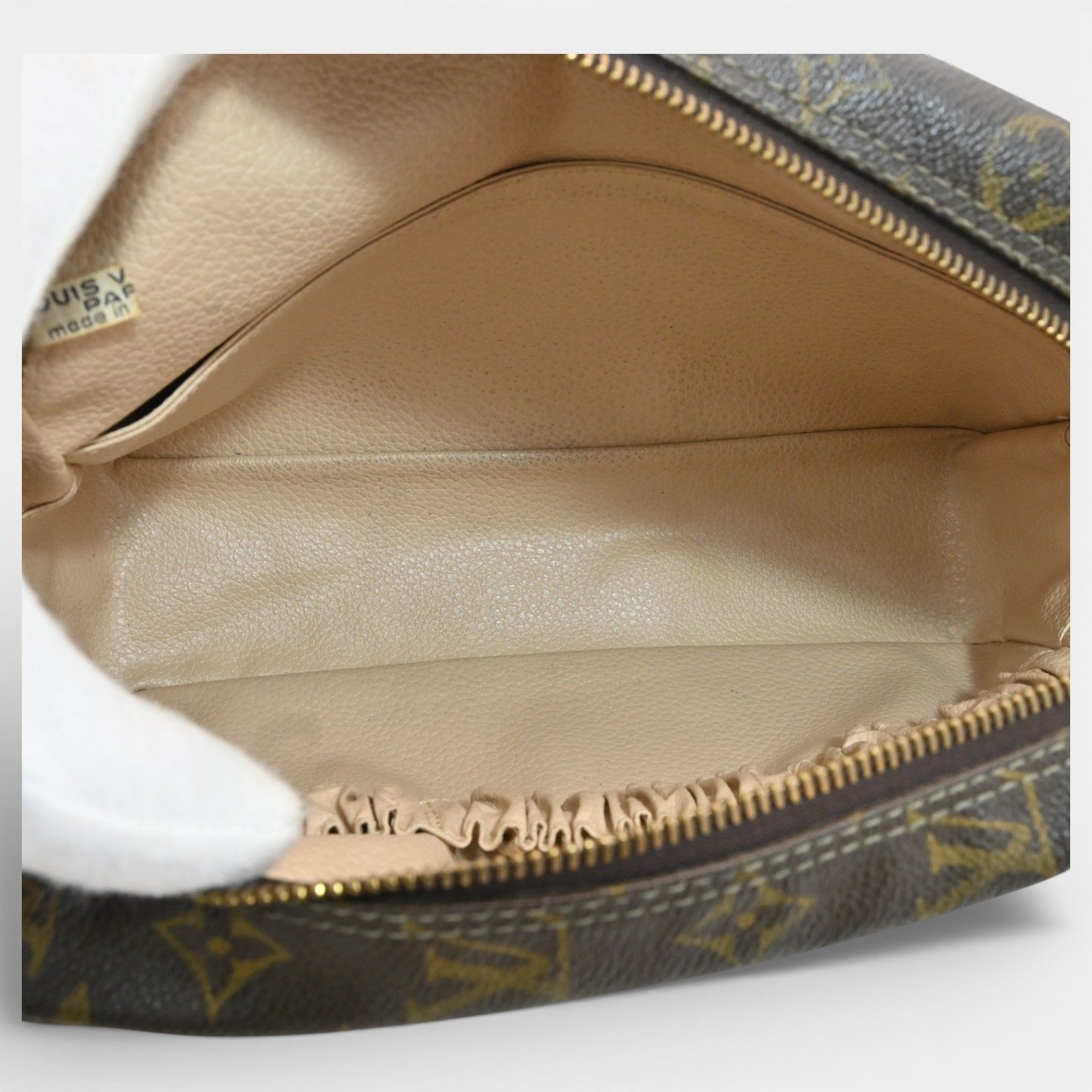 【極美品✨】VUITTON　トゥルースワレット　モノグラム　セカンドバッグ ルイヴィトン モノグラム トゥルーストワレット28 セカンドバッグ B