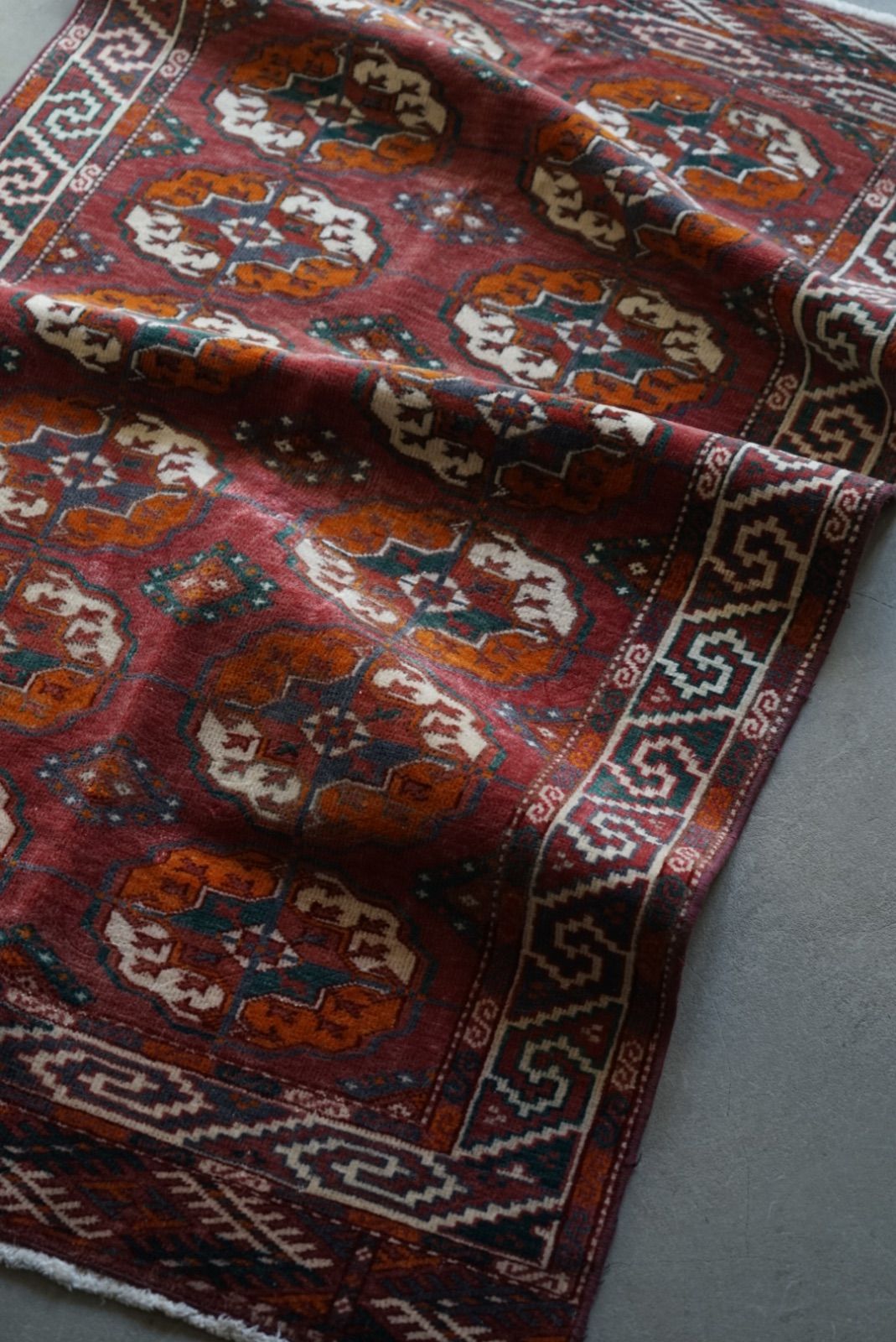 ヴィンテージラグ トルコ トルクメン 1970年代 120 × 75 cm No.TR25225