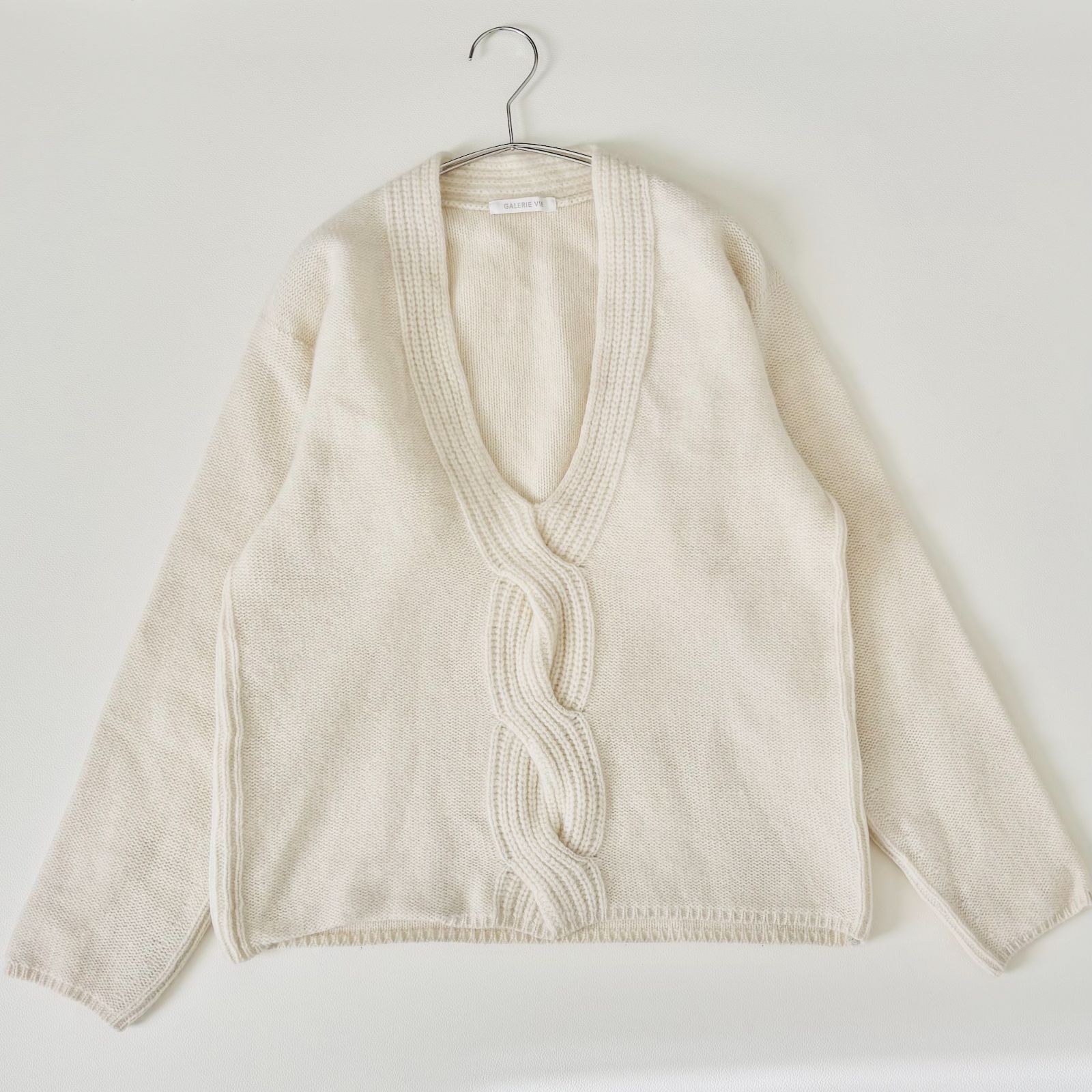 早い者勝ち♪GALERIE VIE ニット ホワイトコーデ シンプル ウール 早い者勝ち♪GALERIE VIE ニット ホワイトコーデ シンプル ウール