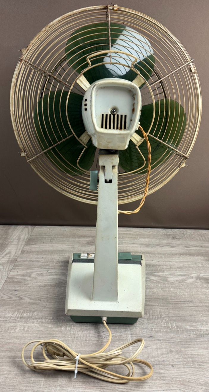 【希少昭和レトロ】三菱扇風機D35-L2型 三枚羽 細目扇 色調オリーブ 動作品 希少昭和レトロ】三菱扇風機D35-L2型 三枚羽 細目扇 色調オリーブ 動作