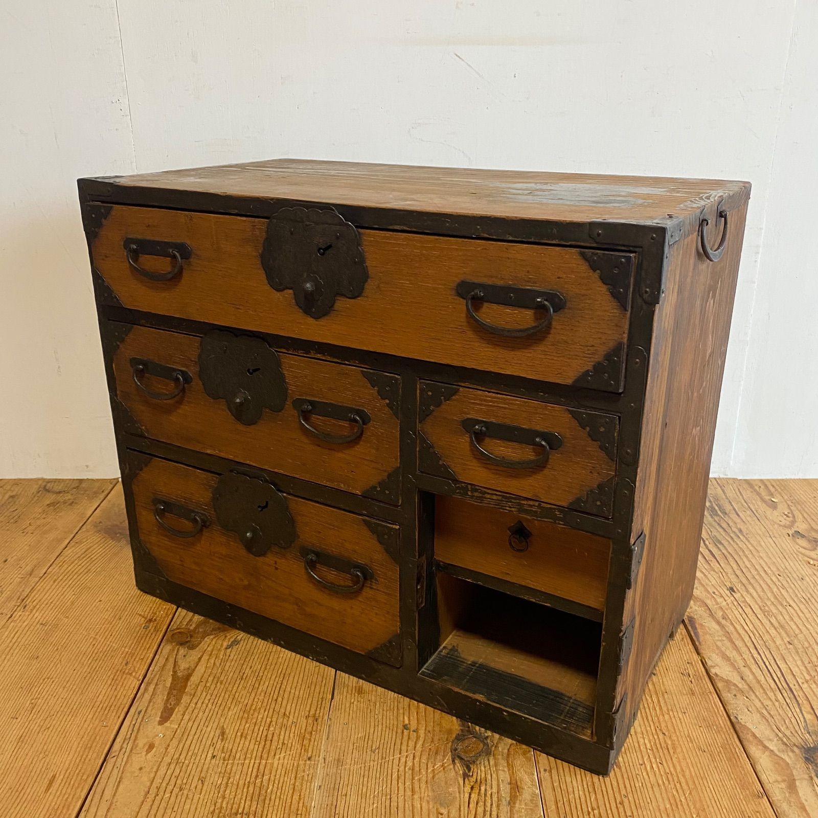 アンティーク 時代箪笥 小箪笥 和箪笥 金具付き 古家具 古道具 レトロ