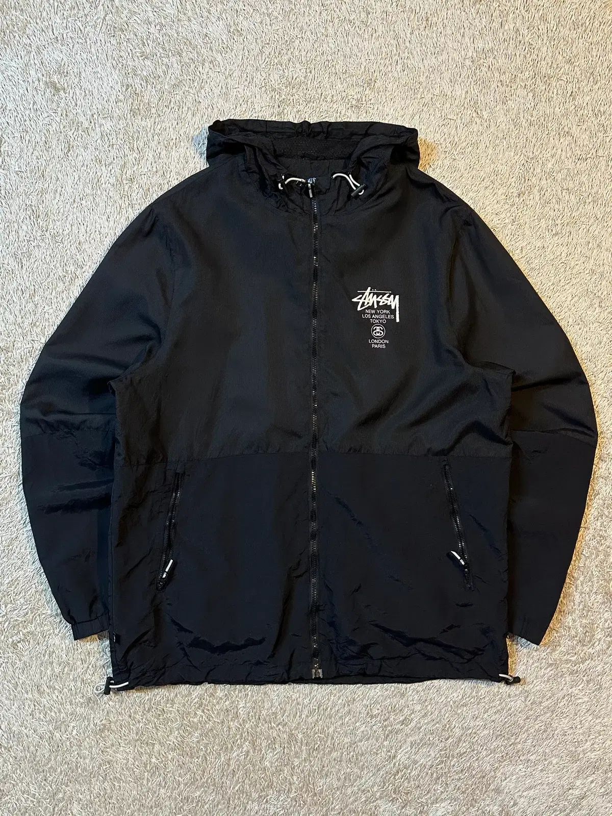 XL レア) STUSSY ワールドツアー フード ウィンドブレーカー