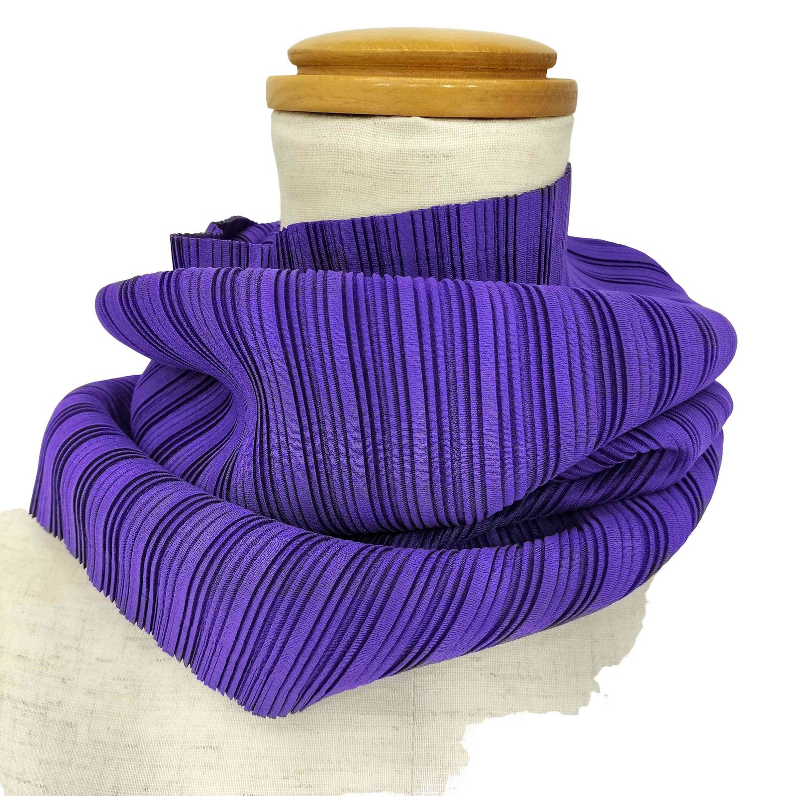 プリーツプリーズ　イッセイミヤケ　ネックウォーマー　　オーチューブ 紫　美品 プリーツプリーズイッセイミヤケ PLEATS PLEASE ISSEY MIYAKE プリーツ