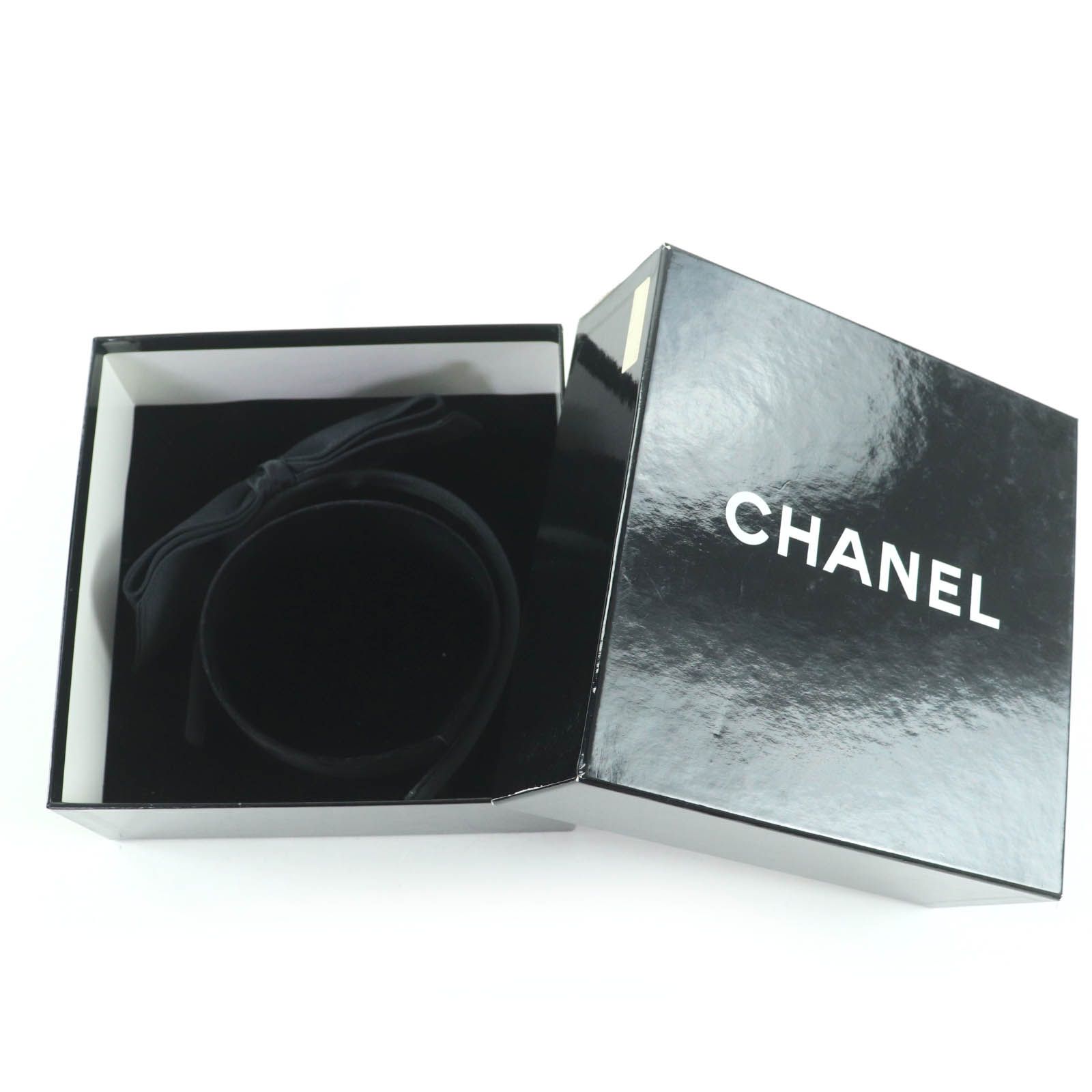 【箱あり美品】CHANEL/リボンカチューシャ/ヘアバンド/クラシック/レトロ 箱あり美品】CHANEL/リボンカチューシャ/ヘアバンド/クラシック/レトロ