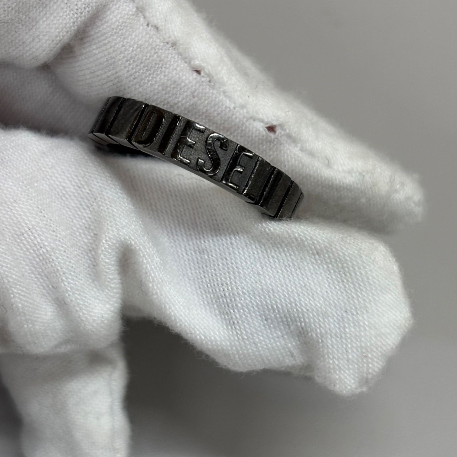 ◎ DIESEL ディーゼル リング 指輪 シルバー系 保存袋・箱付き - メルカリ