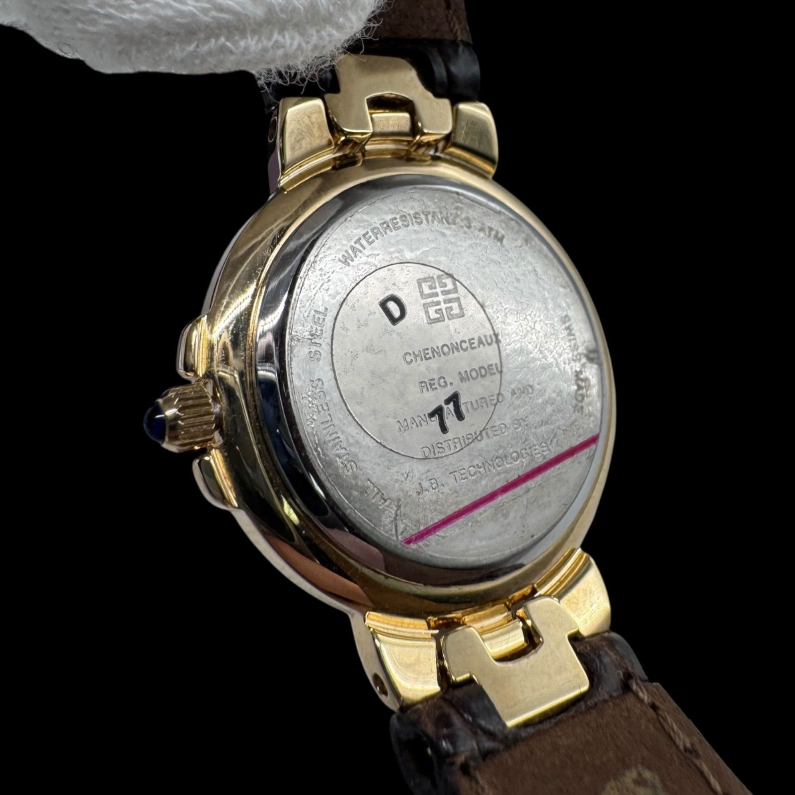 新品電池稼働品 良品 GIVENCHY ジバンシー レディース腕時計 ゴールド