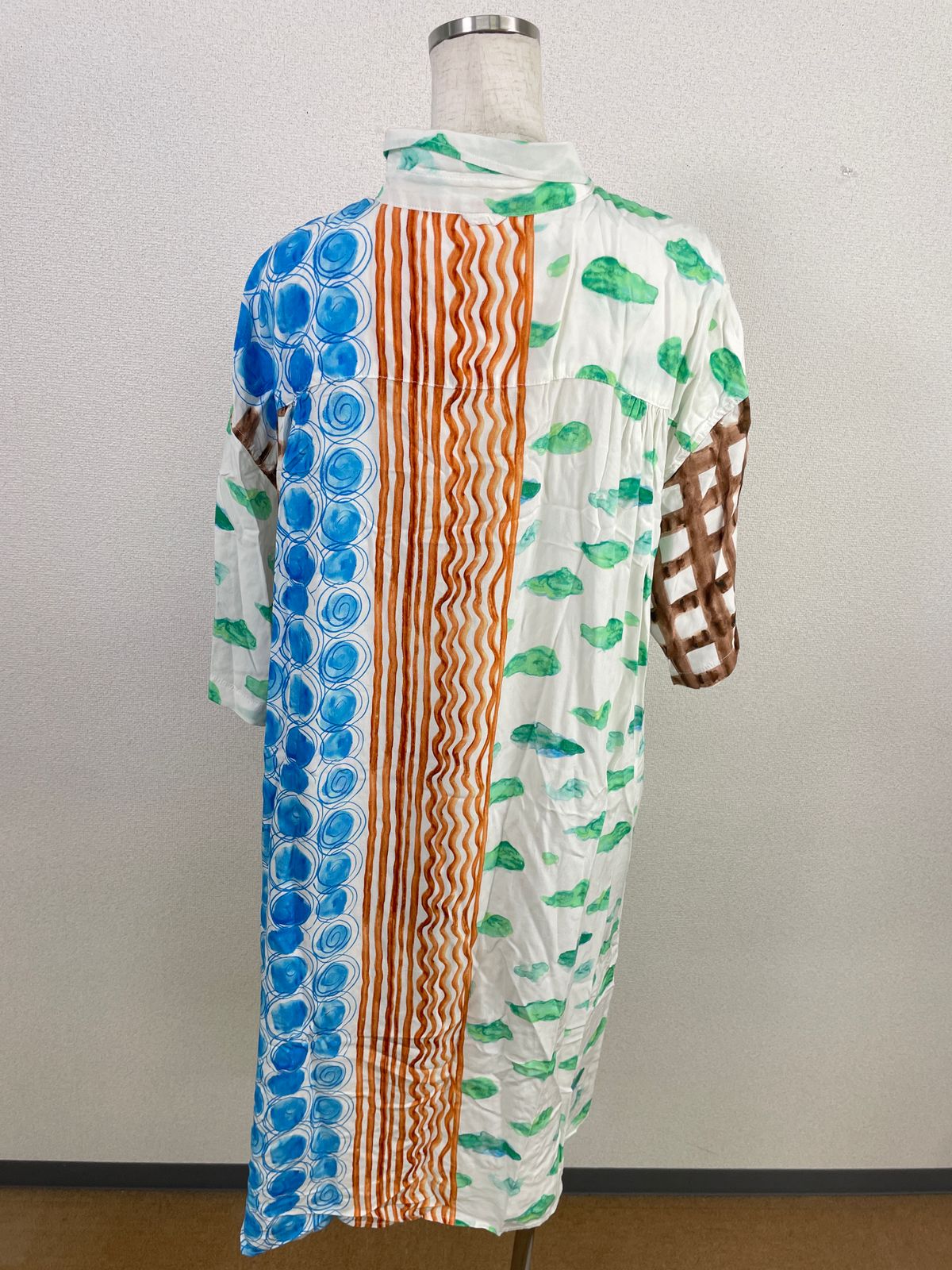 tsumori chisato by niko and… シャツワンピース 総柄 レーヨン100％ F