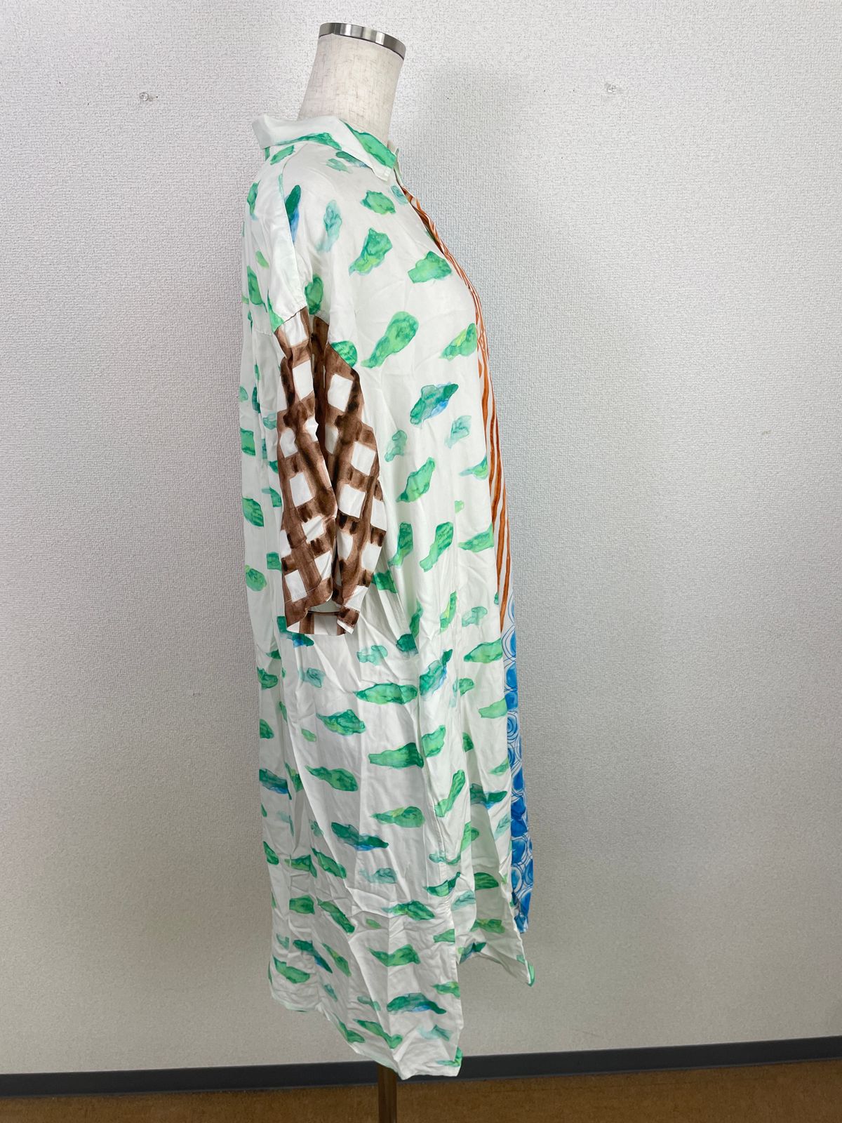 tsumori chisato by niko and… シャツワンピース 総柄 レーヨン100％ F