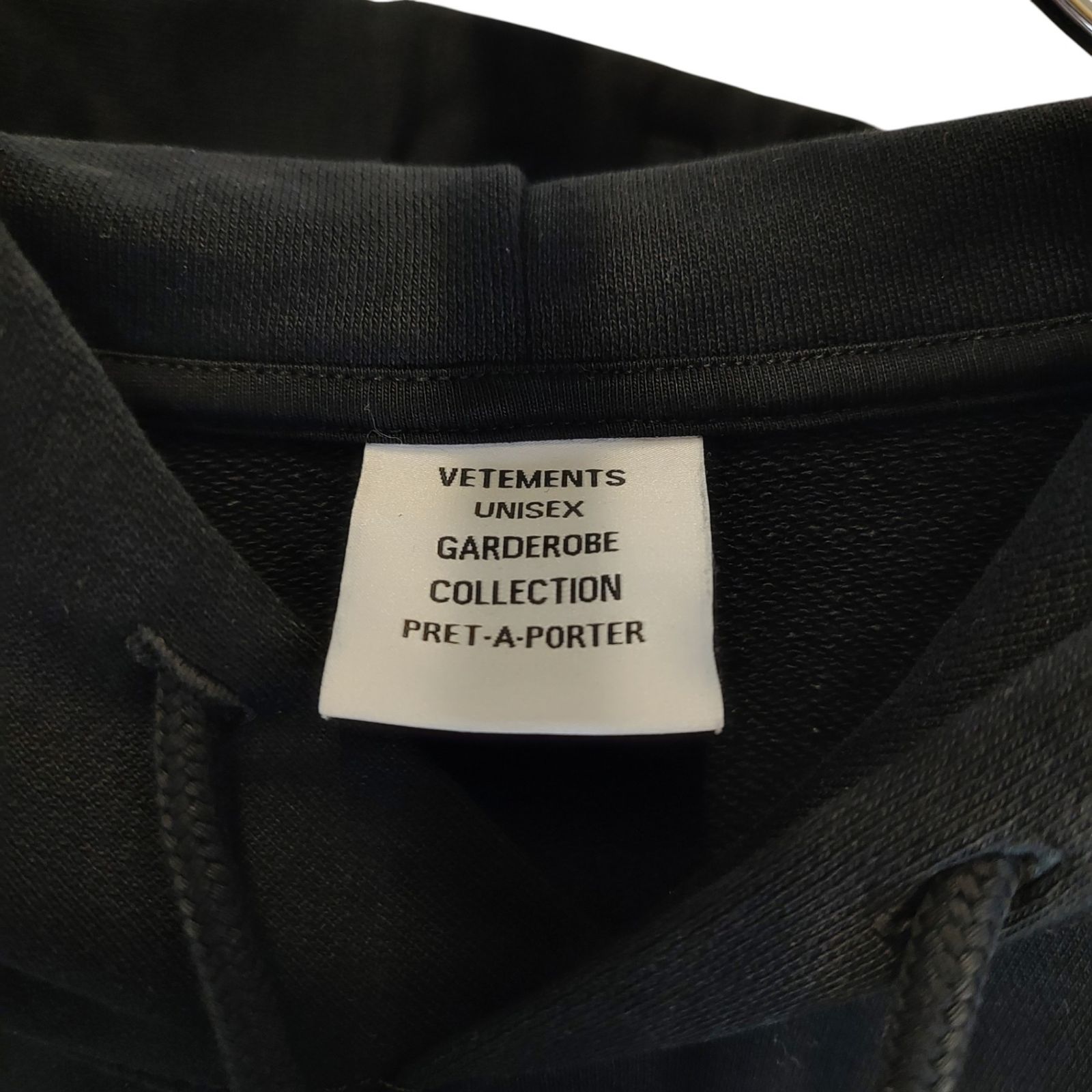 VETEMENTS ヴェトモン 24AW エンブロイダリー トーナルロゴ プル